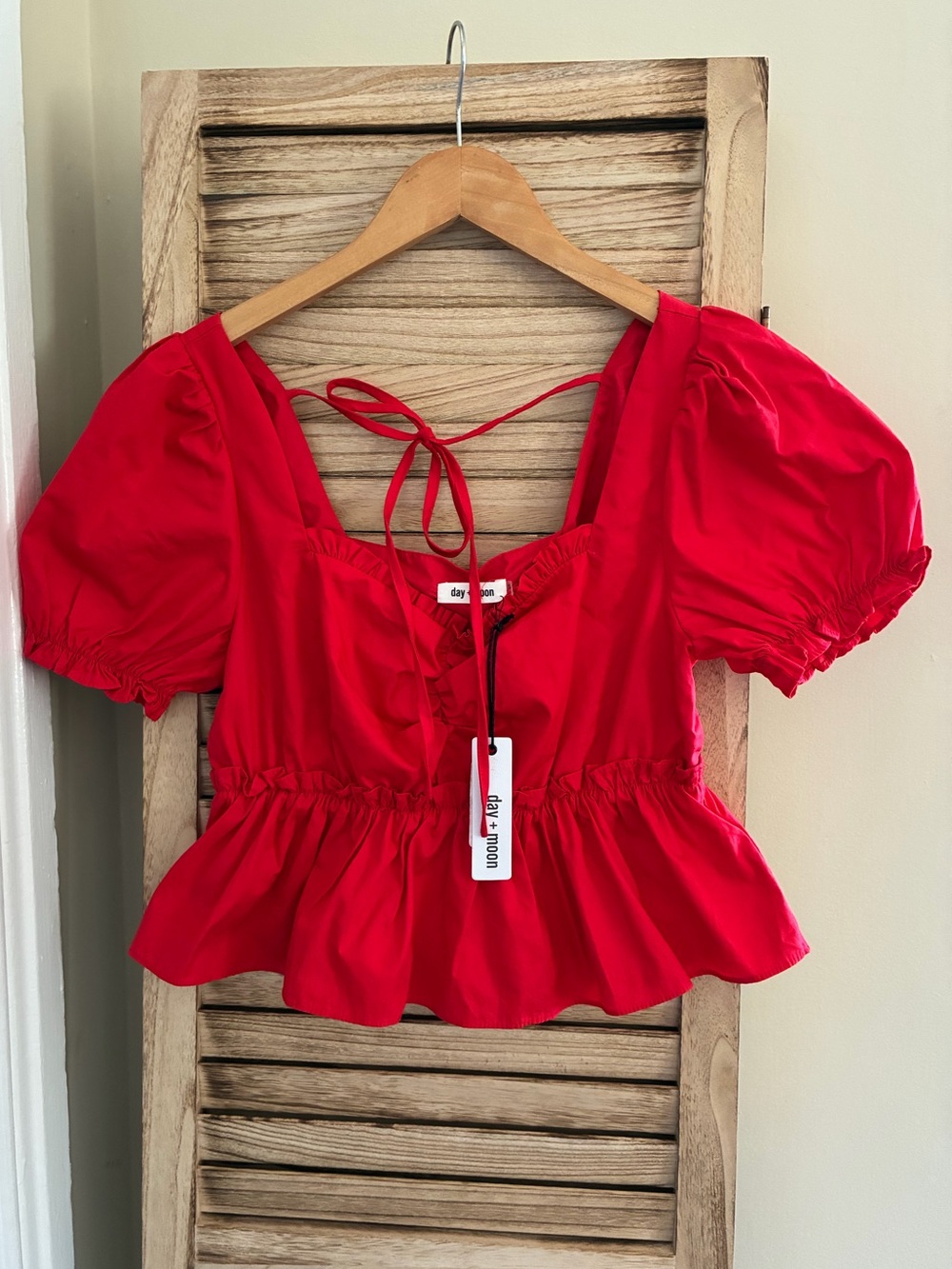 Day + Moon Ivy Romantic Square Neck Puff Sleeve Top Red Lace Up Peplum Small NWT